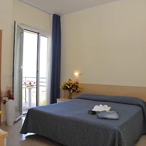 3* Hotel Fantasy