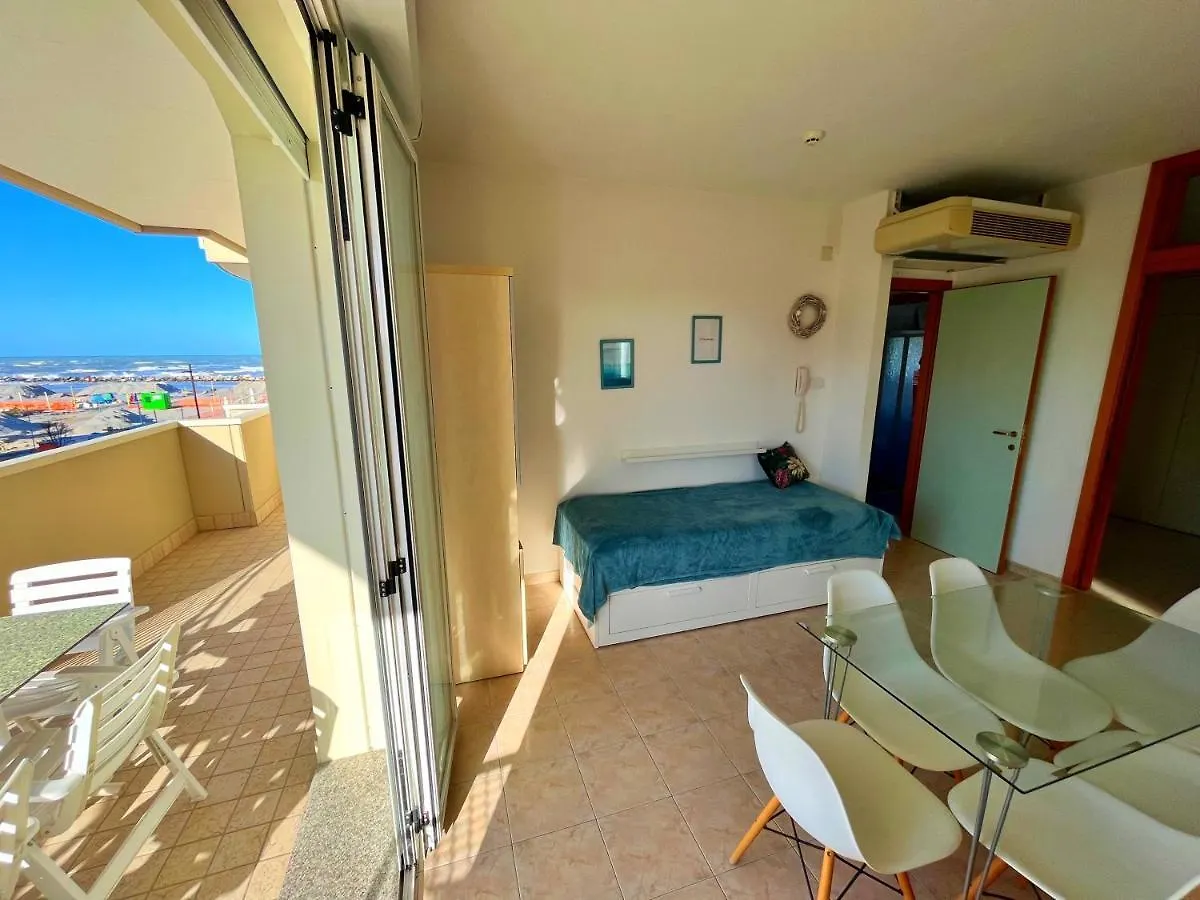 ** Aparthotel Residence Frontemare Rimini Itálie