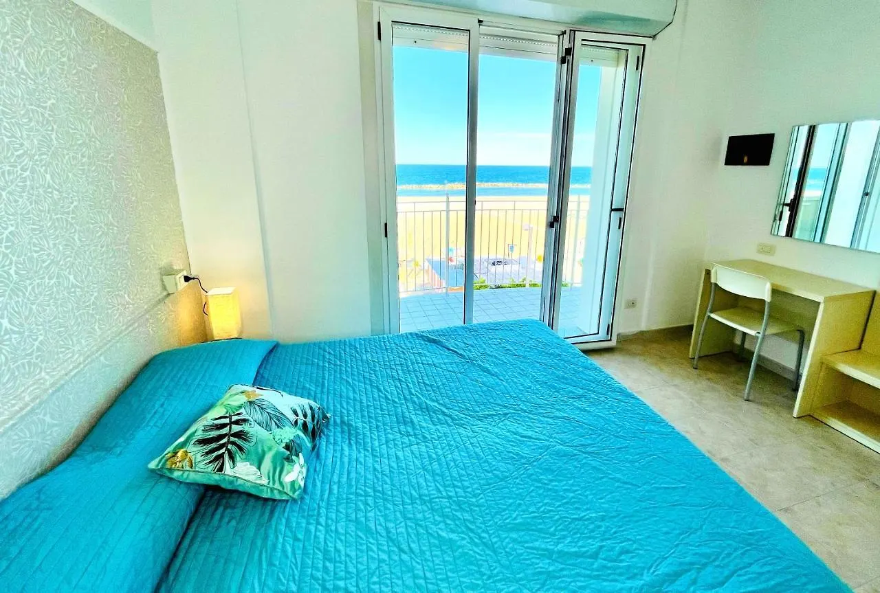 Residence Frontemare Rimini 2*,  Itálie
